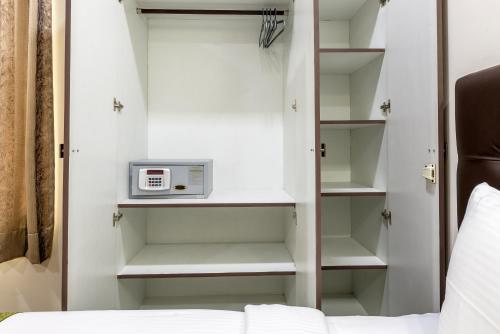 Bed & Breakfast Mount Kailash Suites