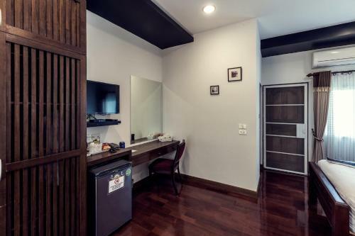 Hostal Bura Phat Resort