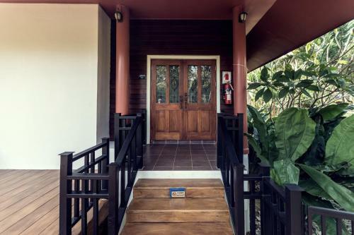 Hostal Bura Phat Resort