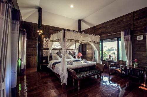 Hostal Bura Phat Resort