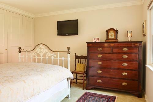 Bed & Breakfast Karri House. Eat - Stay - Love