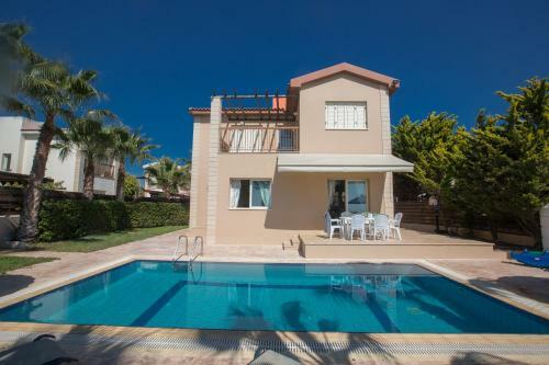 Sunny Coast Villa