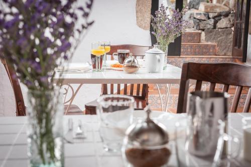 Hostal Casa Rural Arona