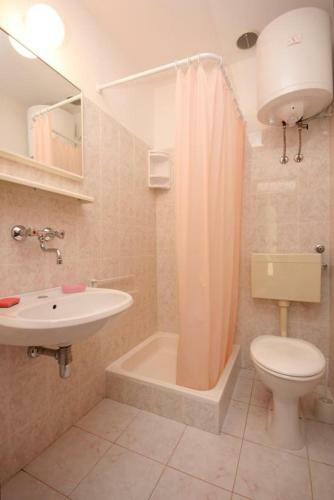 Holiday Home Uvala Rogacic 8889