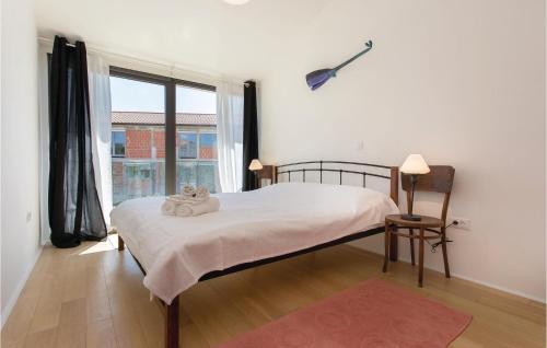 Three-bedroom Holiday Home Vrbnik With A Fireplace 08