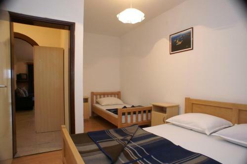 Hostal Triple Room Biograd Na Moru 4305c