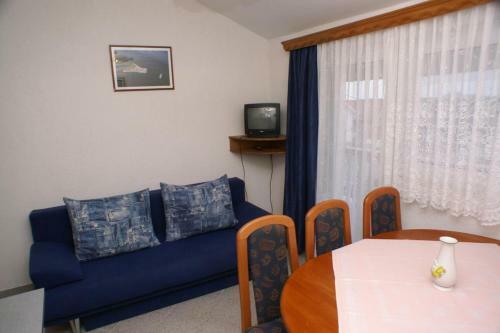 Hostal Triple Room Biograd Na Moru 4305c