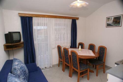 Hostal Triple Room Biograd Na Moru 4305c