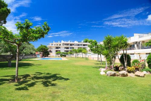 Las Dunas Apartments