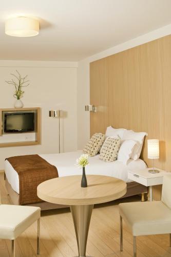 Aparthotel Residhome Carri�res La D�fense