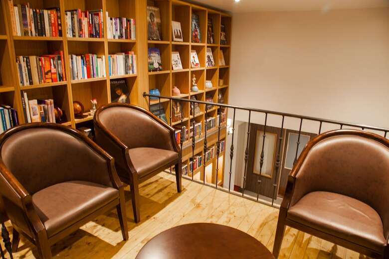 Hotel Library