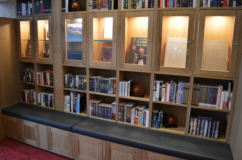 Hotel Library