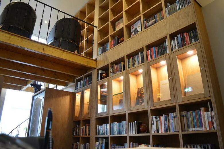 Hotel Library