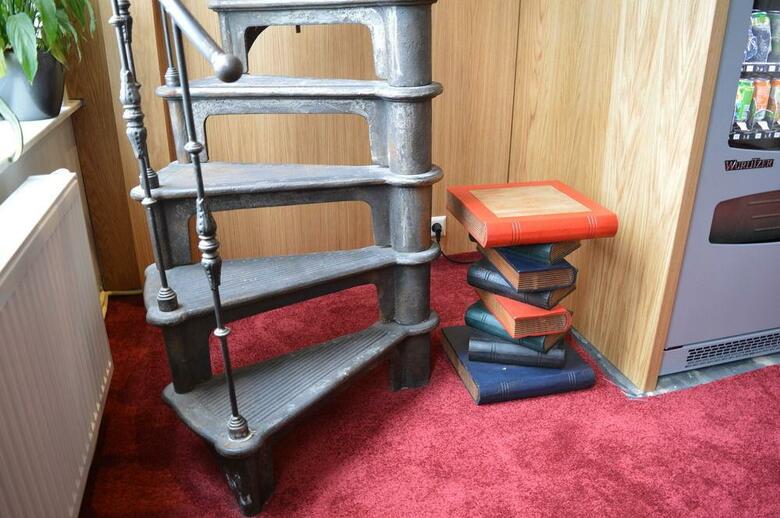 Hotel Library