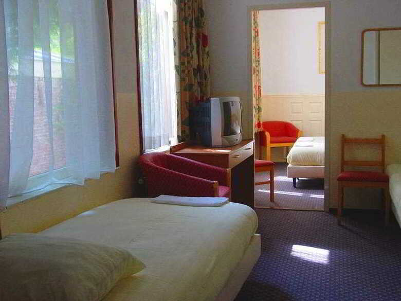 Hotel Library