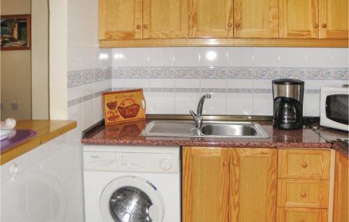 Apartment C/los Gases 50,bajo