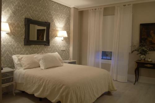 Ares Hotel