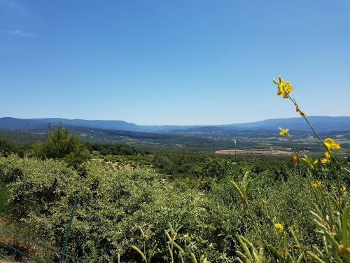 Holiday Home Mas Lub�ron Vue Magnifique