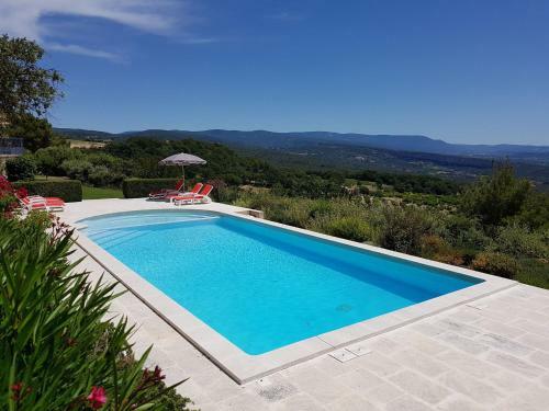 Holiday Home Mas Lub�ron Vue Magnifique