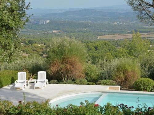 Holiday Home Mas Lub�ron Vue Magnifique