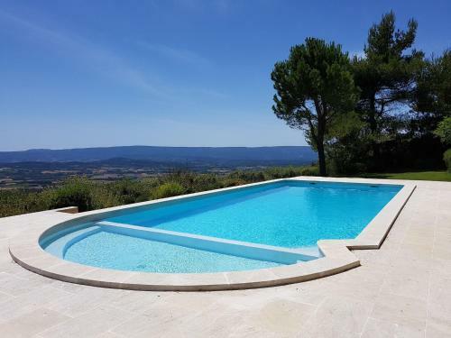 Holiday Home Mas Lub�ron Vue Magnifique