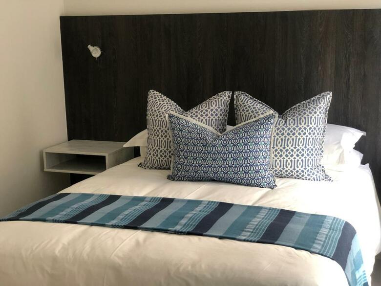 Bed & Breakfast Impa-lala Country Estate