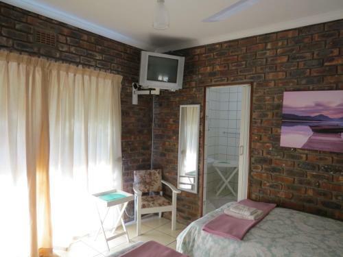 Hostal Coral Tree Guest Rooms