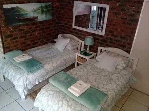 Hostal Coral Tree Guest Rooms