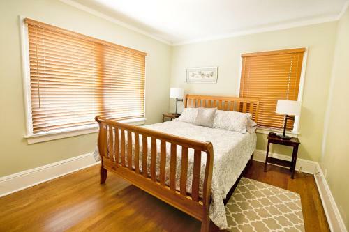 Hostal Portland Piedmont Guesthouse