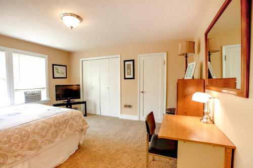Hostal Portland Piedmont Guesthouse