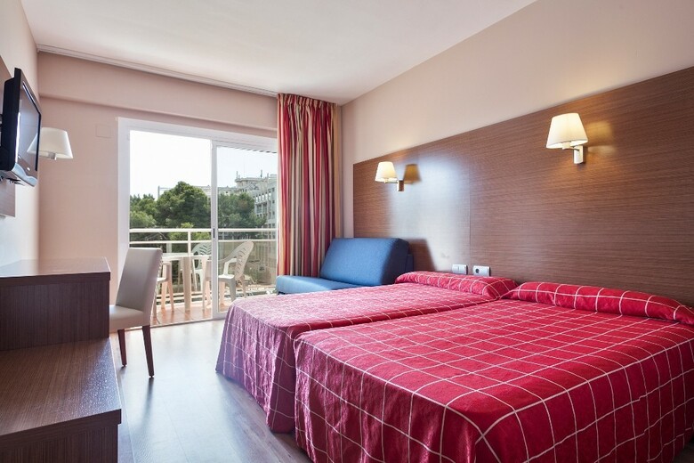 Hotel Oasis Park