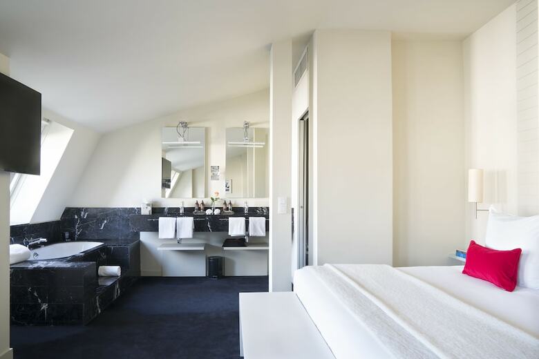 Hotel Miro
