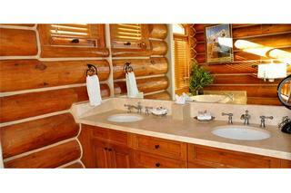 Villas At Tristant