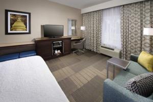 Hotel Hampton Inn And Suites Falls Church/seven