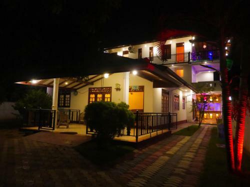 Hostal Kadolana Villa