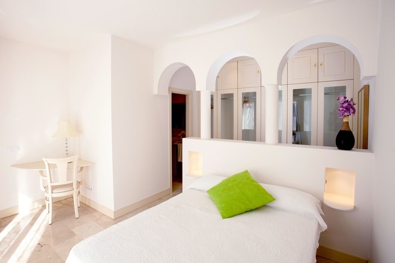 Bahia Azul Villas & Club