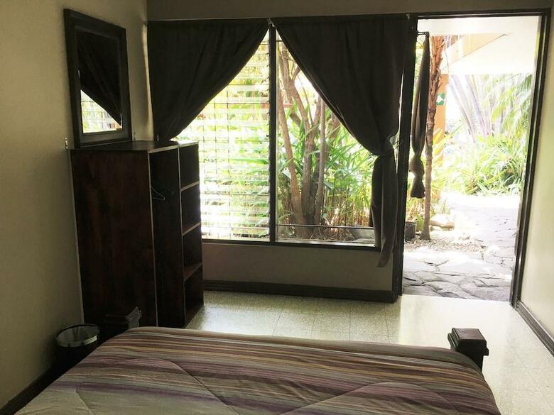Costa Rica Backpackers Hostel