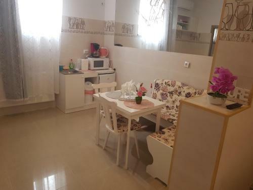 Georgiana Apartments