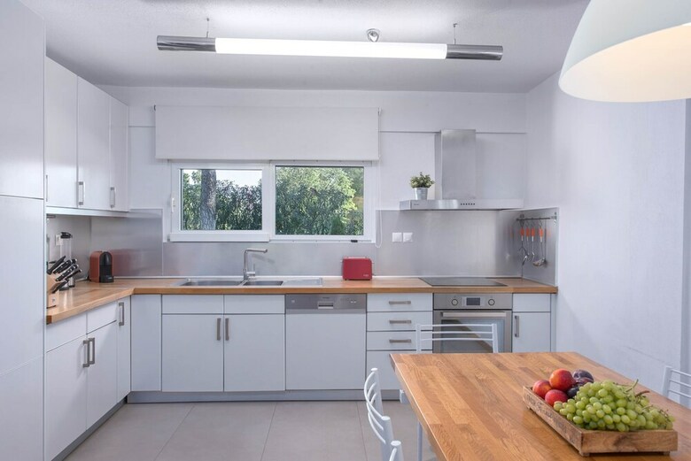 The White Villa At Sani