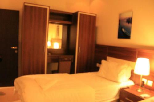 Myan Furnished Apartments