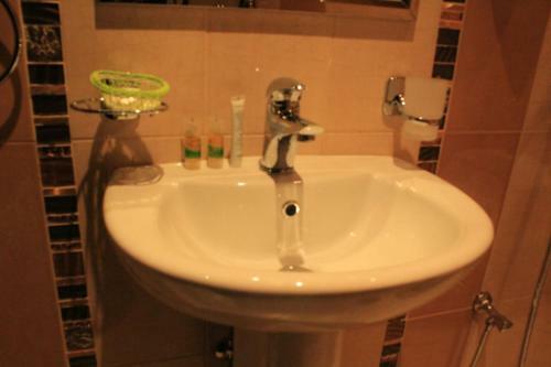 Myan Furnished Apartments
