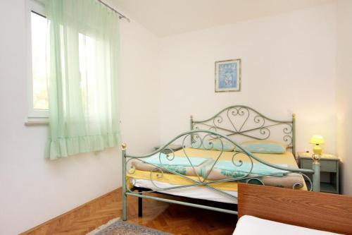 Hostal Apartments With A Parking Space Selce (crikvenica) - 2383