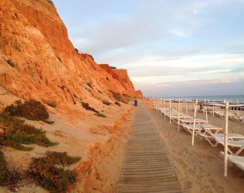 Albufeira Falesia Beach Apartment