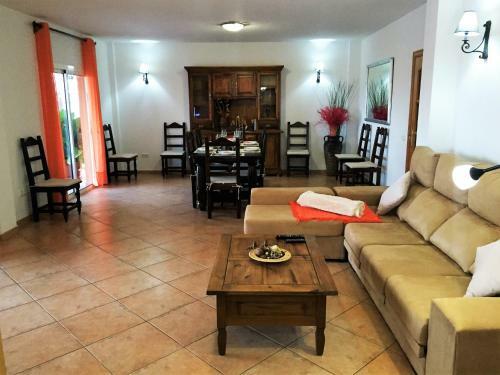 Chalet With Pool Villa Oliva