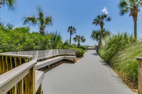 Penthouse 704- Carolina Dunes Apartment