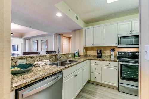 The Island Vista 910 Apartment