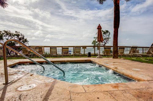 The Island Vista 920 Apartment