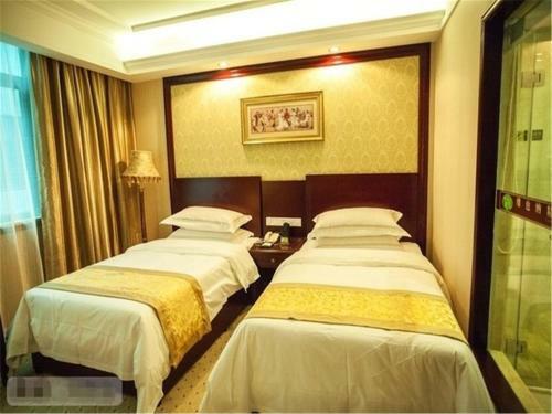 Vienna Classic Hotel Danyang City Hall