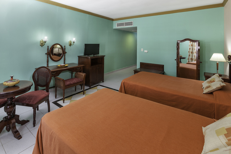 Hotel La Union Managed By Meli�