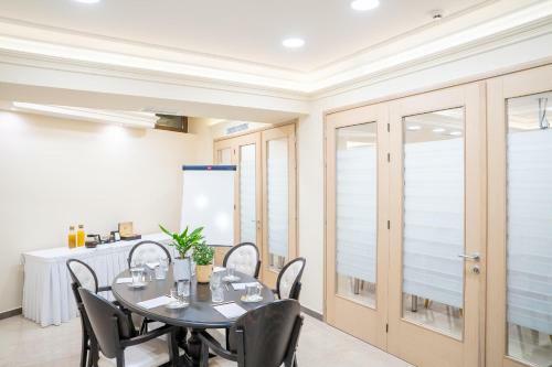 Olympus Terra Boutique Hotel